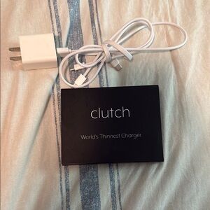 Clutch Black Portable Charger